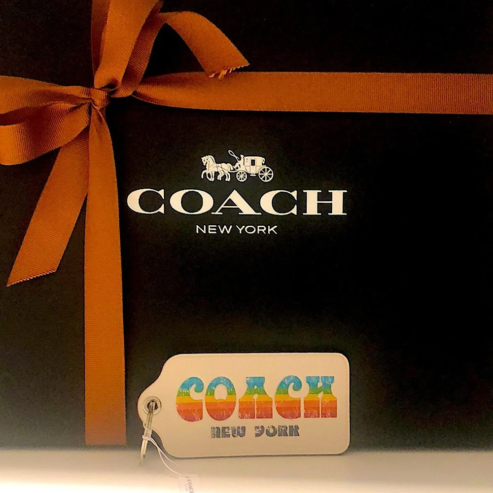 🌈NWT COACH KEYCHAIN🌈 - Picture 1 of 1